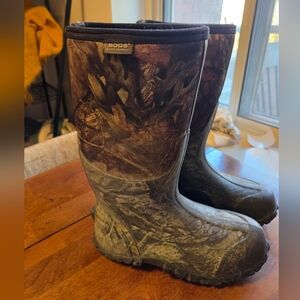 Bogs Classic High Mossy Oak Men's Hunting Boots Size 8 rubber insulated